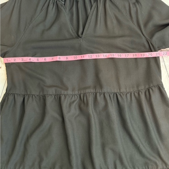 Ruffled neck Tiered Mini Dress - Picture 5 of 5